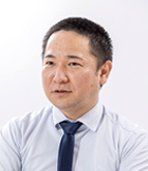 板倉 正氏：写真